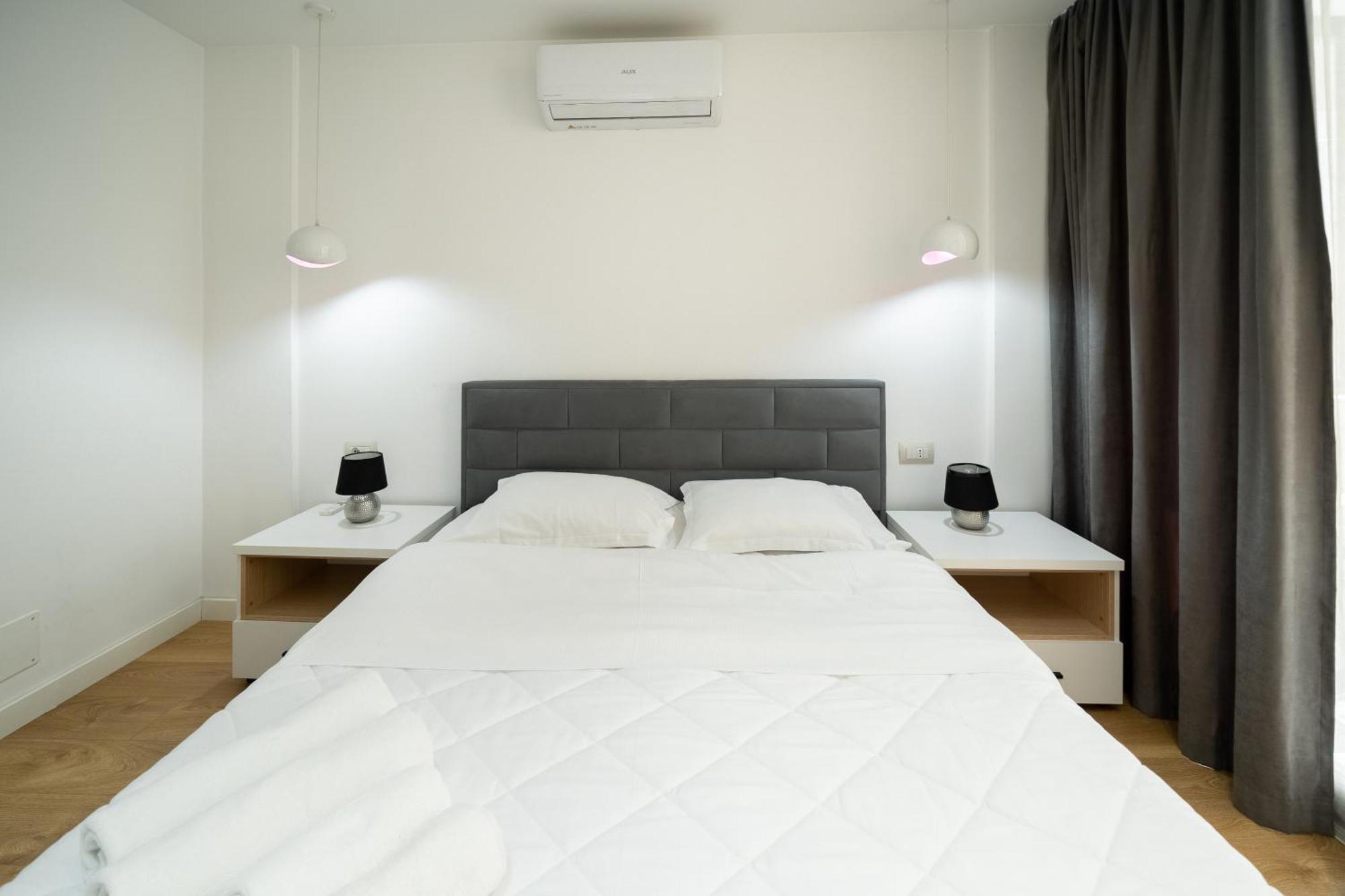 Cosy Urban Central Apartment Tirana Extérieur photo